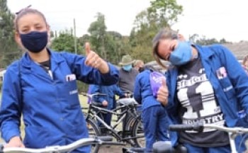 A las Flores en Bici