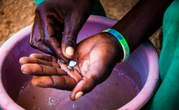 Image of mercury amalgamation. 